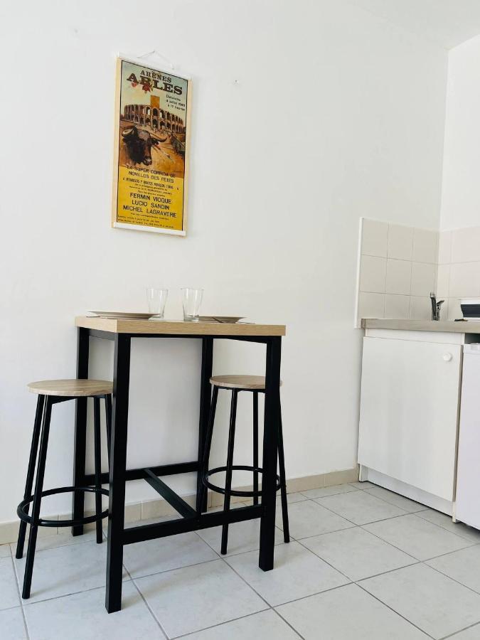 Apartament Studio Le 2, Free Parking, Free Wifi, Transports Nîmes Zewnętrze zdjęcie